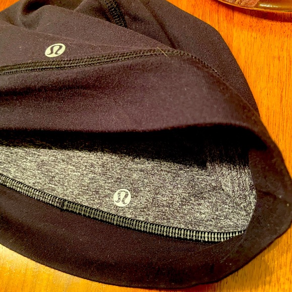 Lululemon - Lightweight Beanie - one size. This item and is “Sold out” online. - Picture 4 of 4